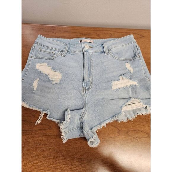 💕SO 17 Super High Rise Denim Shorts - Picture 1 of 5